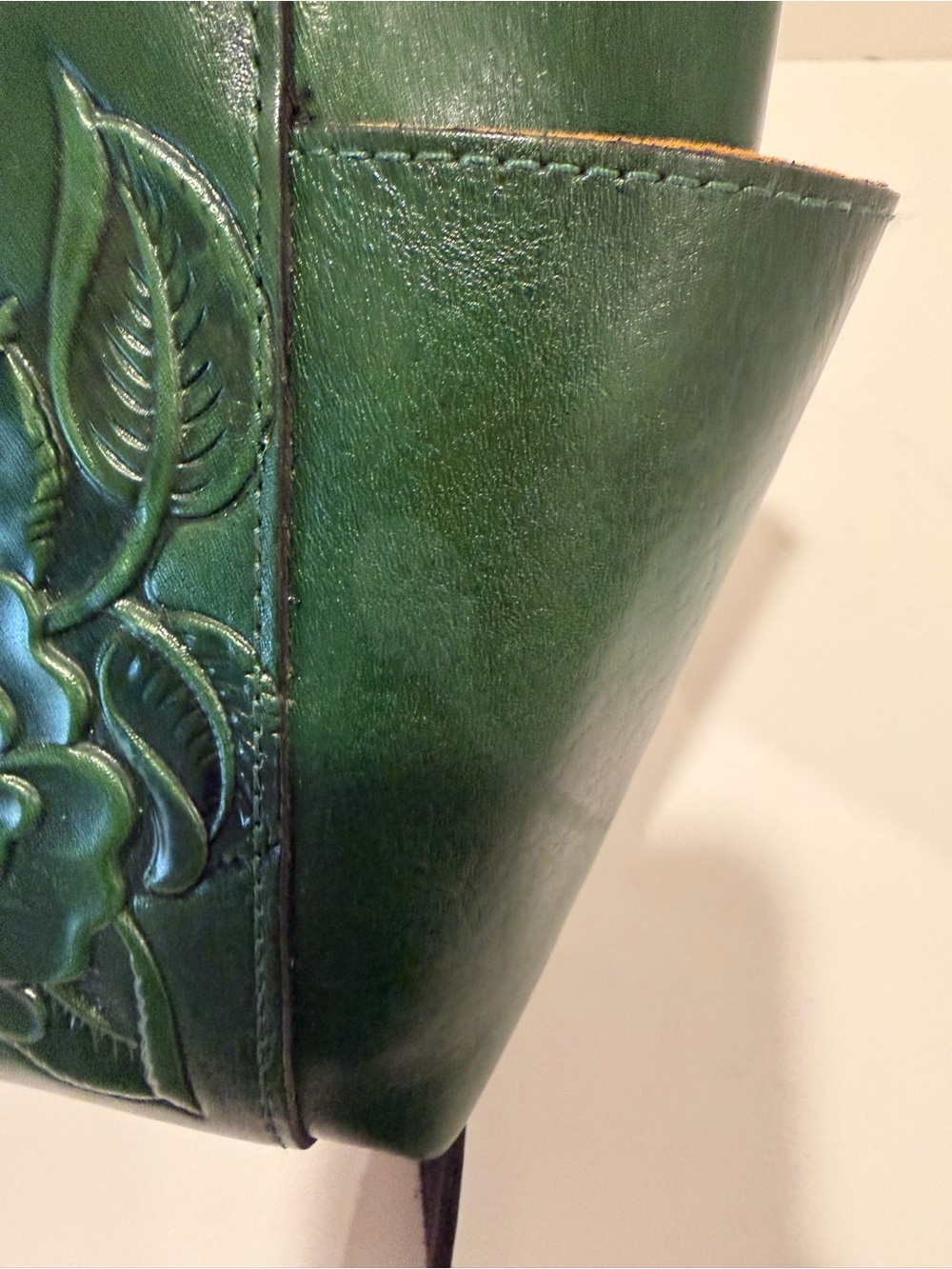 Patricia Nash Aveley Leather Crossbody Bag in Soft Green - Picture 15 of 16